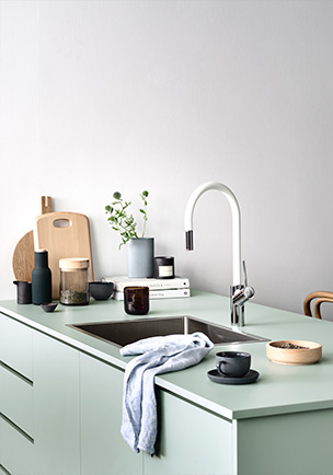 Laminex-kitchen-render-mid-tone-neutral-304x434.jpg